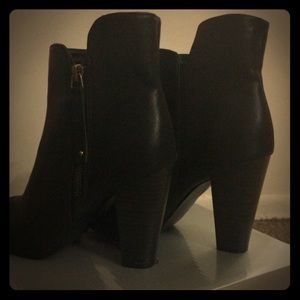 Open toe bootie