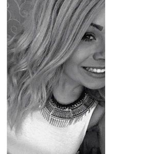 Meet your Posher, Mack