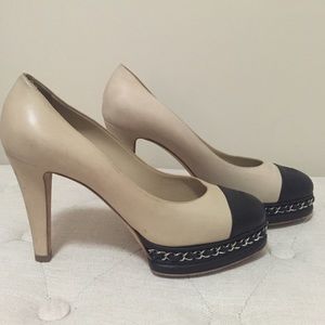 CHANEL two toned pumps