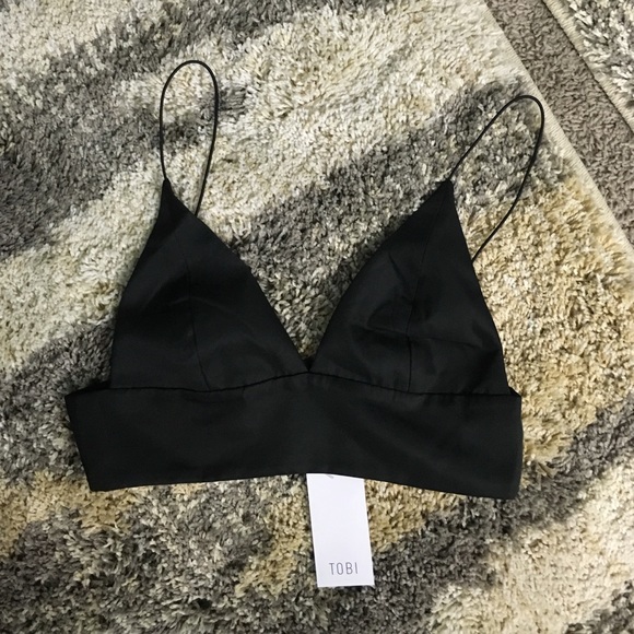 Tobi Tops - NEVER WORN dainty black crop top