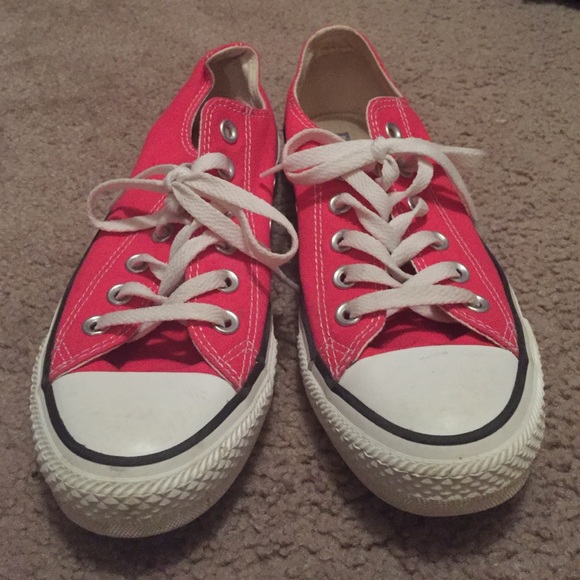 Pink converses