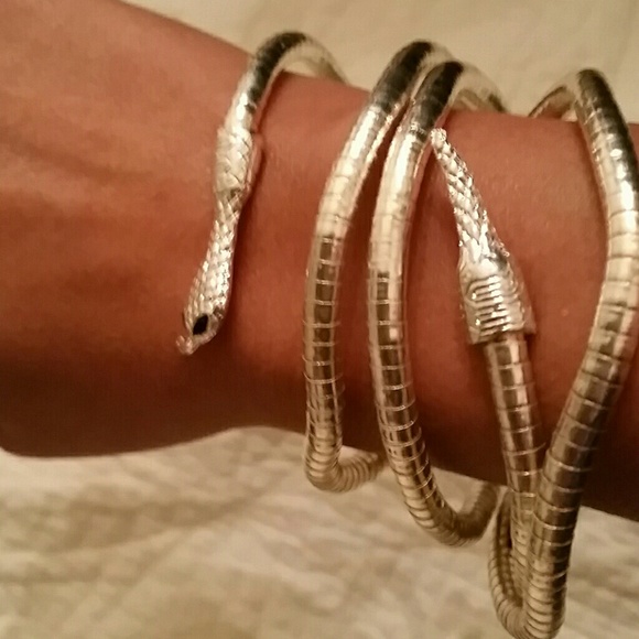 Bracelet necklace