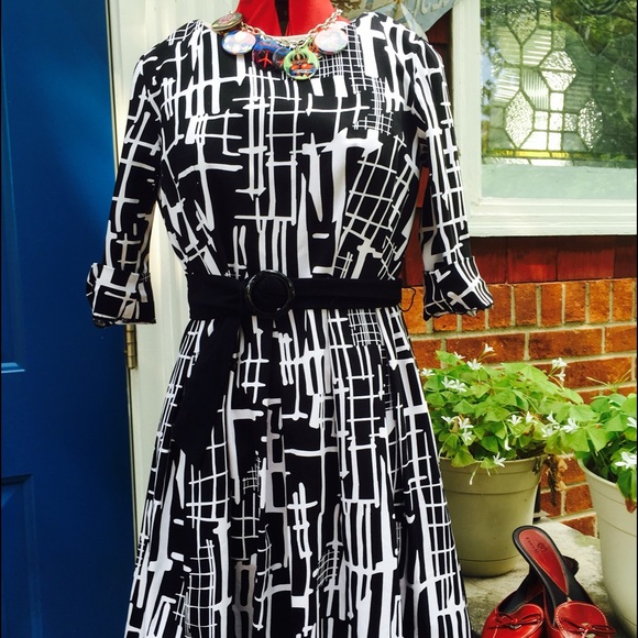 Classy Dress by Peter Nygaro. Size 8. EUC