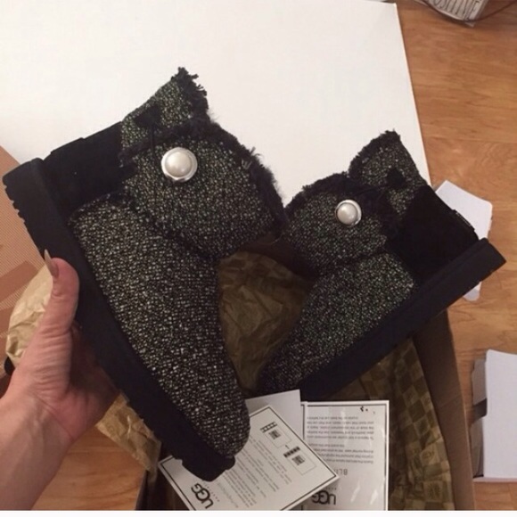 UGG bailey button fancy boots Sz 7 NEW