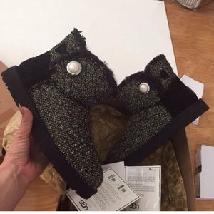 UGG bailey button fancy boots Sz 7 NEW