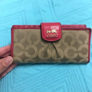 Classy Coach wallet!