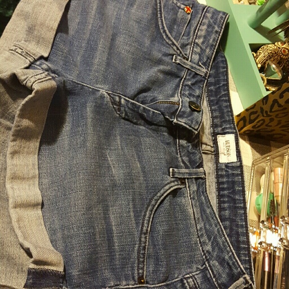Hudson Jean shorts so comfy and beautiful