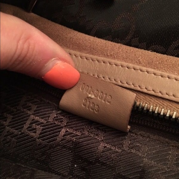 Gucci Mini Hobo - Picture 2 of 3