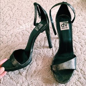 Beautiful Gold/Black Dolce Vita Heels