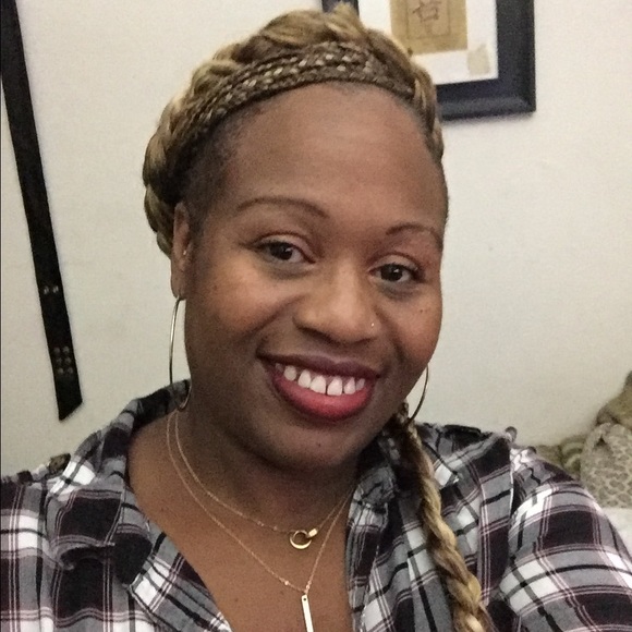 Meet your Posher, Lataysha - Picture 1 of 1