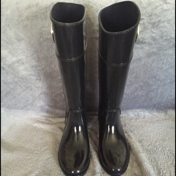 Michael Kors black rubber rain boots NWT - Picture 2 of 2