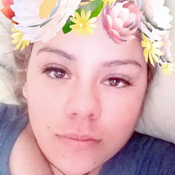 Meet your Posher, Imelda