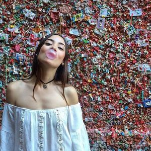 Meet your Posher, Ana lorena