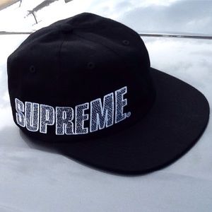 ⛔️SOLD⛔️Supreme Side Banner 6-panel SnapBack
