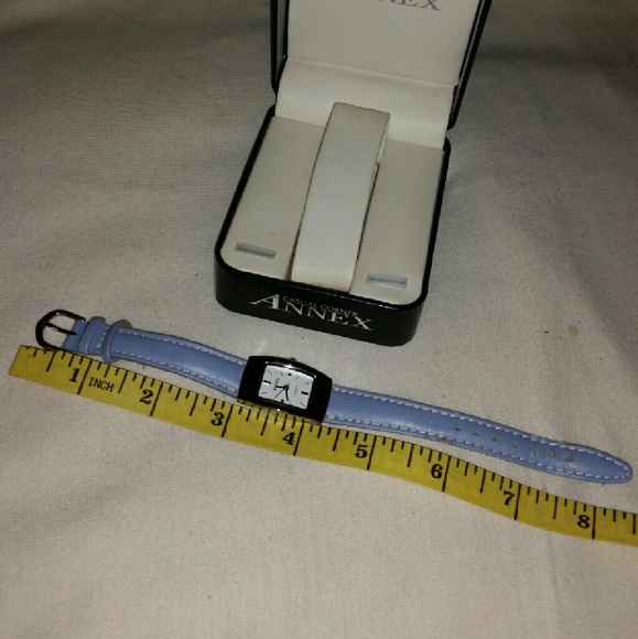 Ladies watch - Picture 4 of 5