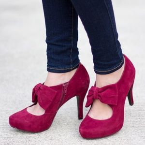 Baca Red Gianni Bini Bow Pumps