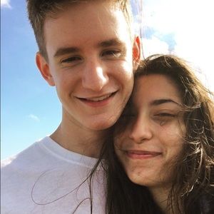 Meet your Posher, Isabel