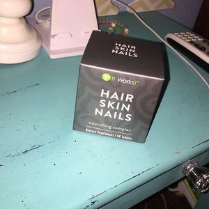 It Works! Hair Skin and Nails