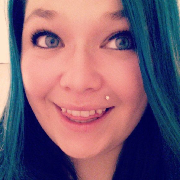 Meet your Posher, Jessica - Picture 1 of 1