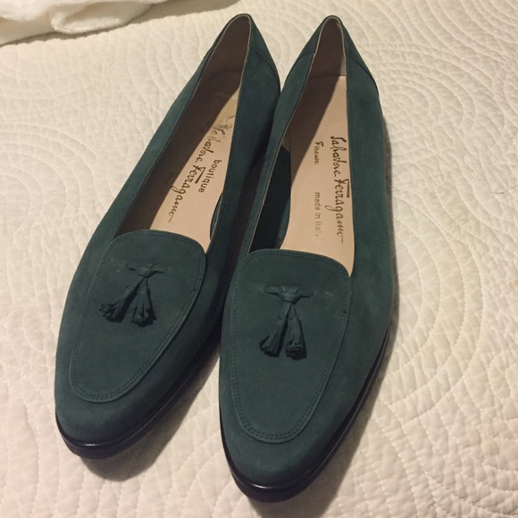 Like new Ferragamo shoes!