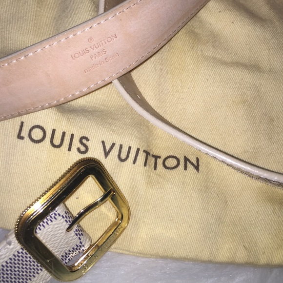 Louis Vuitton Belt - Picture 2 of 3