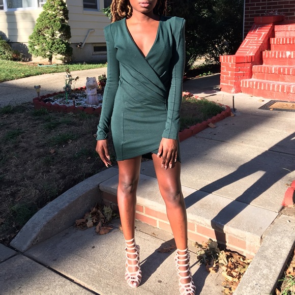 Long sleeve Shoulder dress