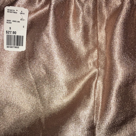 Forever 21 Metallic Aline Skirt and Crop Top Pair - Picture 4 of 4