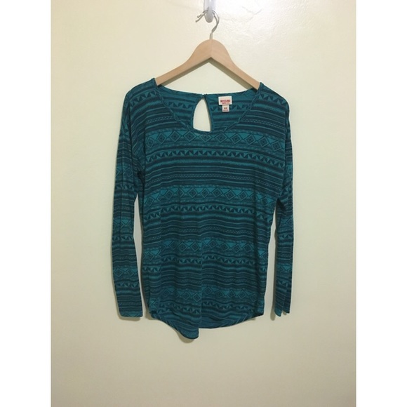 Long Sleeve Aztec Print Shirt