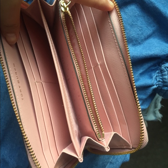 sold - Picture 3 of 4