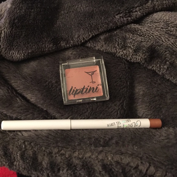 Lip liner and lip gloss