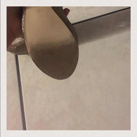 Gold glittery stilettos - Picture 3 of 8