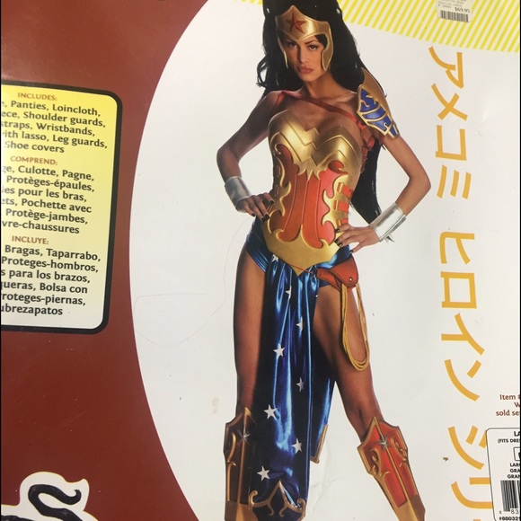 Deluxe Wonder Woman costume