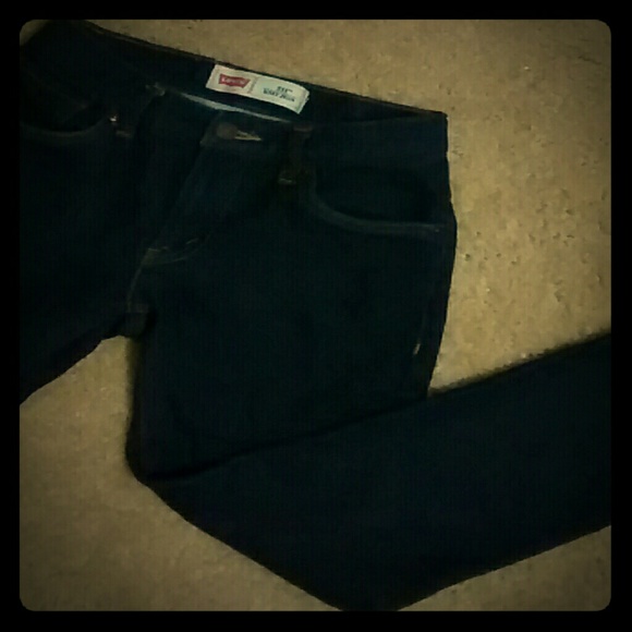 Levis