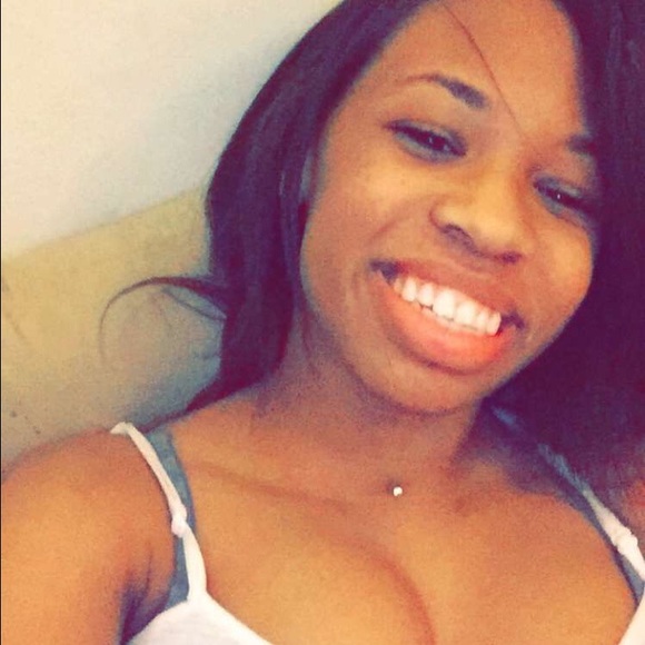 Meet your Posher, Destiny
