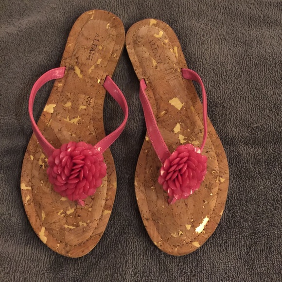 Alfani flip flops