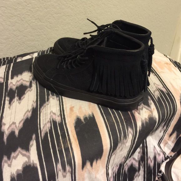 Sk8-Hi black suede Moccs