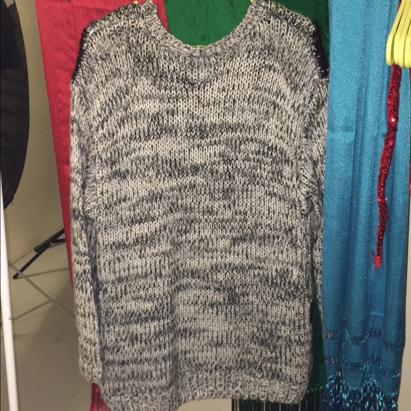 FOREVER 21 Oversize Sweater! - Picture 3 of 3