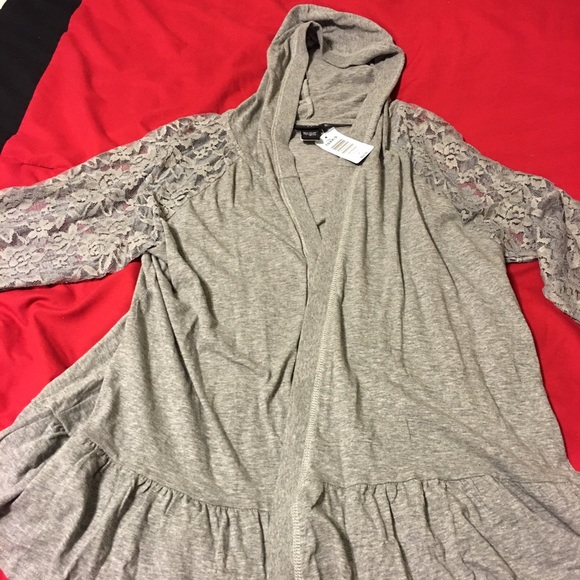 Torrid, gray hoodie w/lace sleeves, fancy bottom