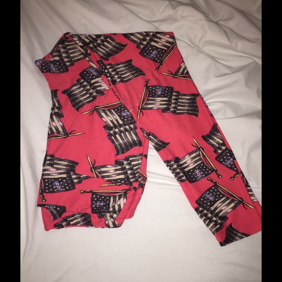 TC LuLaRoe flag leggings