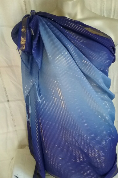 Beach cover up or wrap - Picture 3 of 4