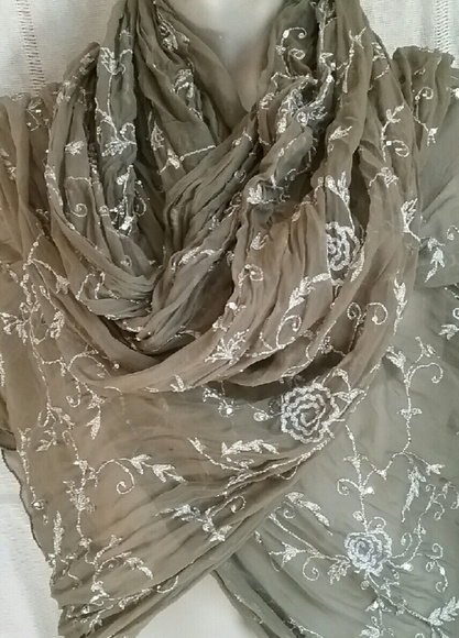 Sheer wrap - Picture 2 of 3
