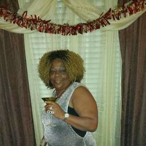 Meet your Posher, Joycine