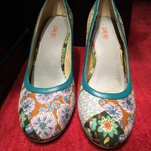 Pink Studio Pattern Pumps