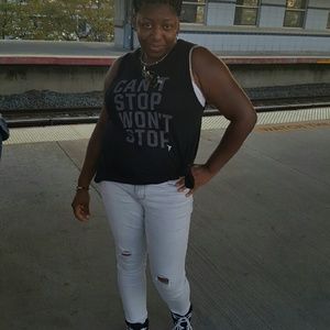 Meet your Posher, Tawana