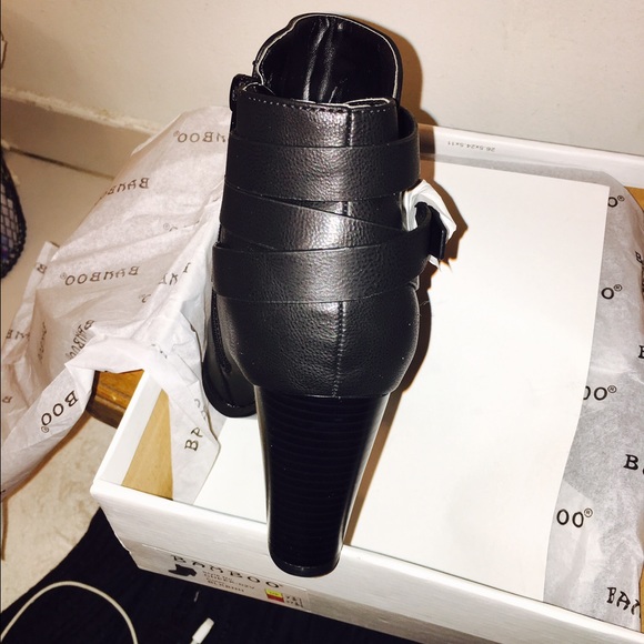 SOLD Bamboo ankle boots black size 7.5 - Picture 3 of 4