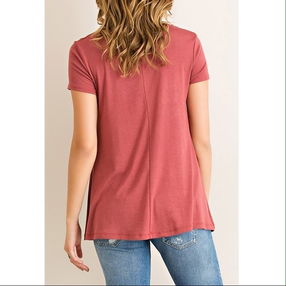 Short Sleeve Top - Picture 3 of 4