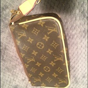 Louis Vuitton Wallet Pouch