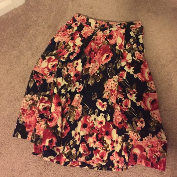 Floral midi skirt