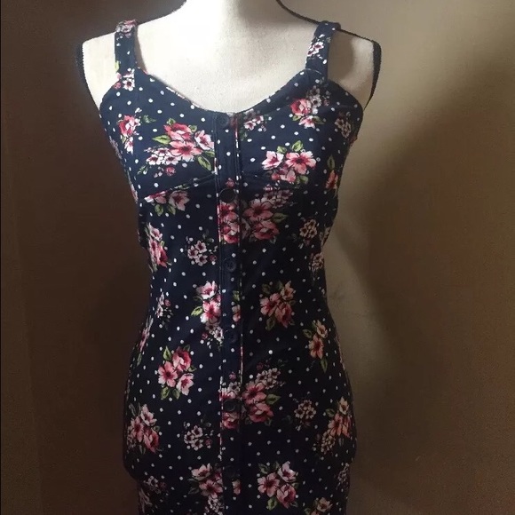 NWT Aero Button Dress - Picture 2 of 3