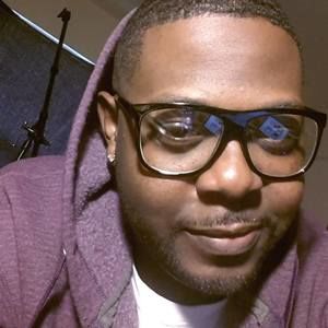 Meet your Posher, Dee